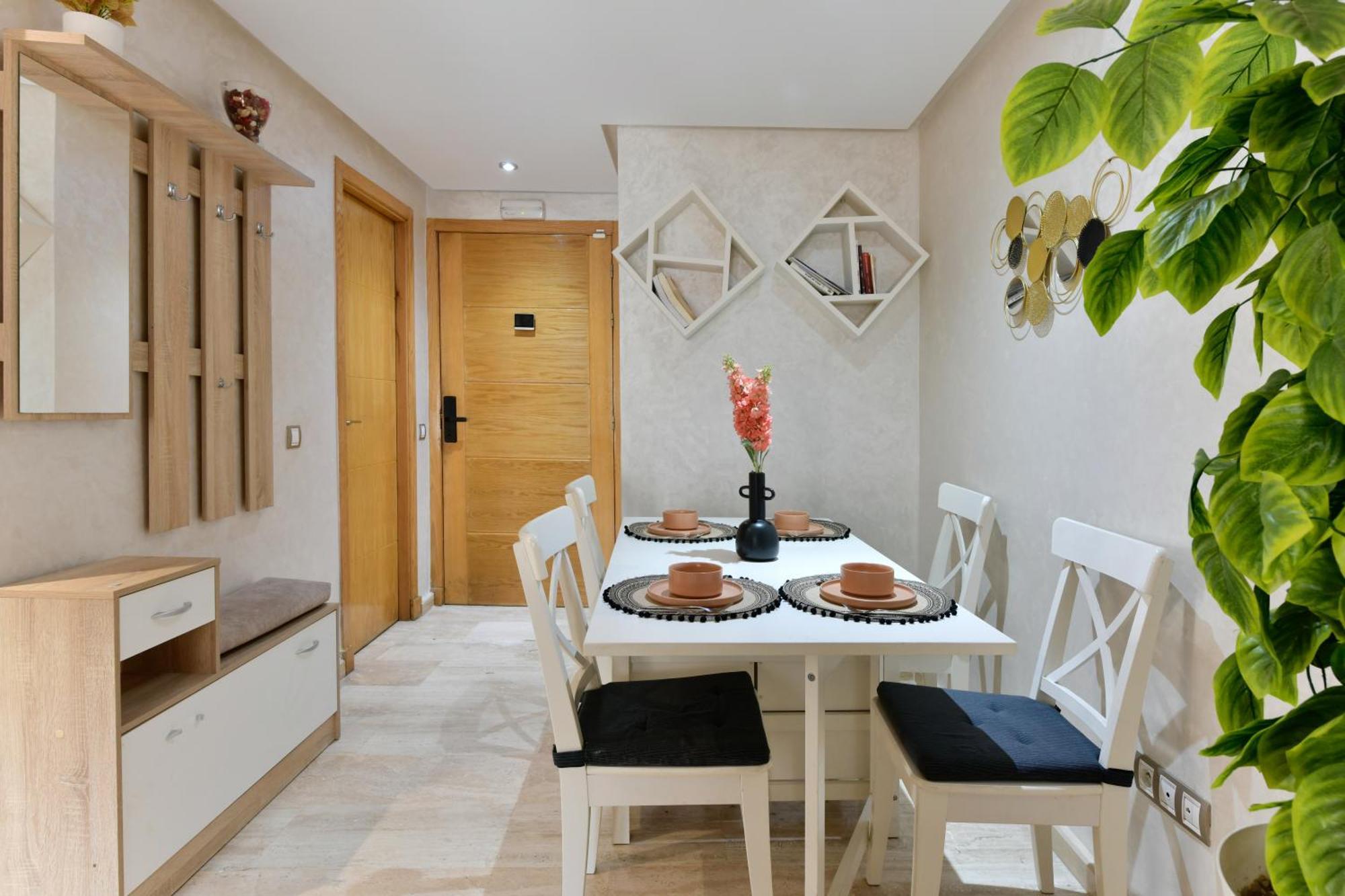 Casa Lucia Family Flat Optical Fiber *